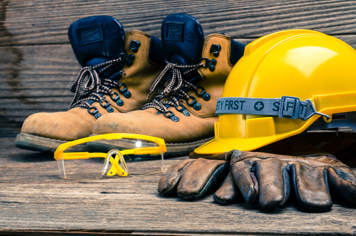 Top 7 Essential Safety Gear for Every DIY Enthusiast